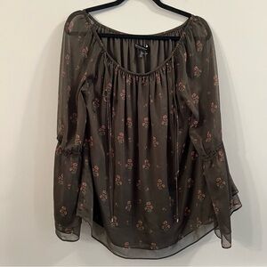 Women’s White House Black Market green floral long sleeve blouse size large L